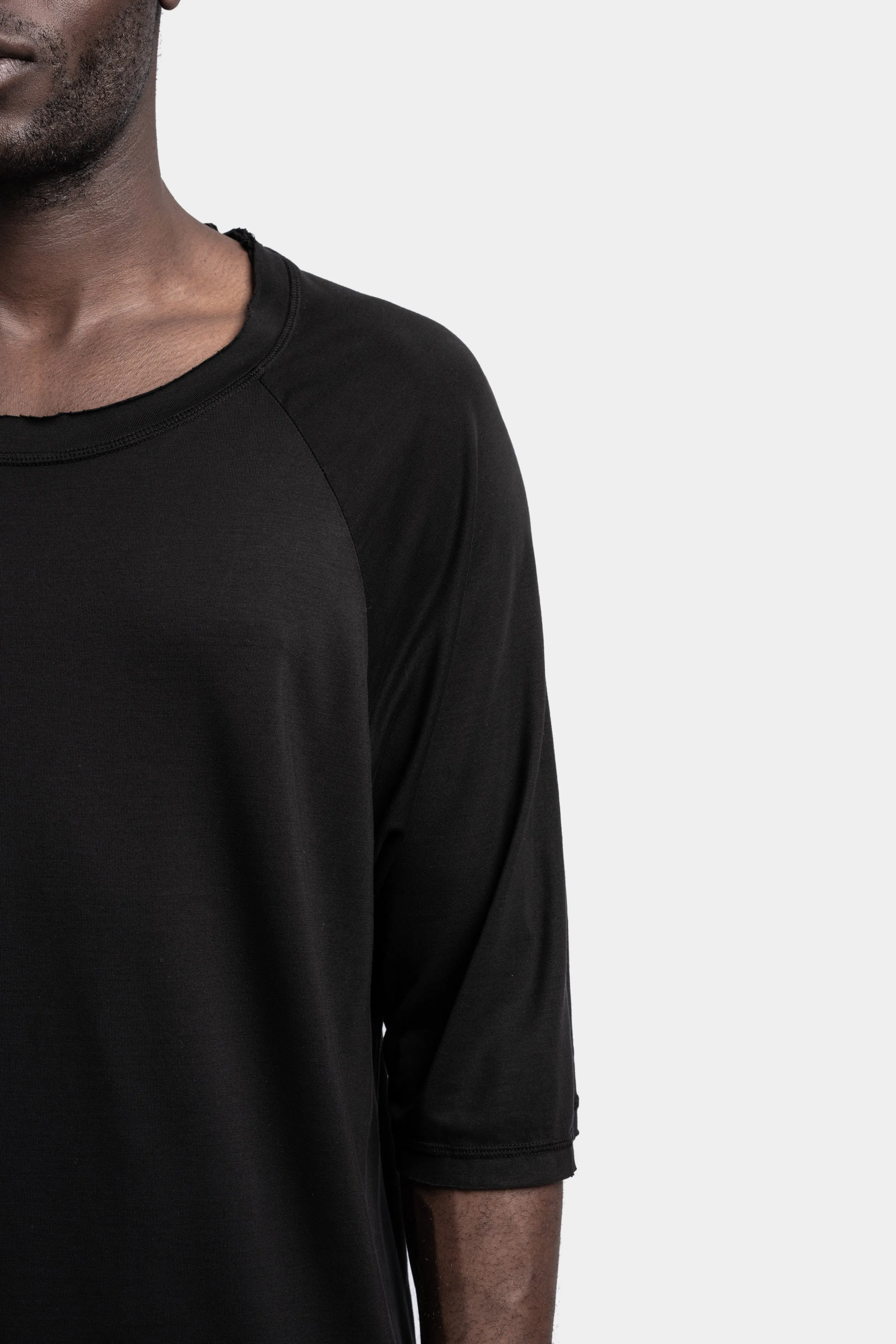 Extended sleeve raglan t-shirt, Black