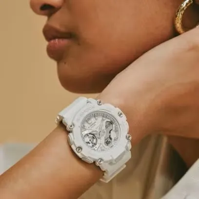 G-SHOCK Women's ANALOG-DIGITAL WOMEN (White - GMAS2200M-7A)