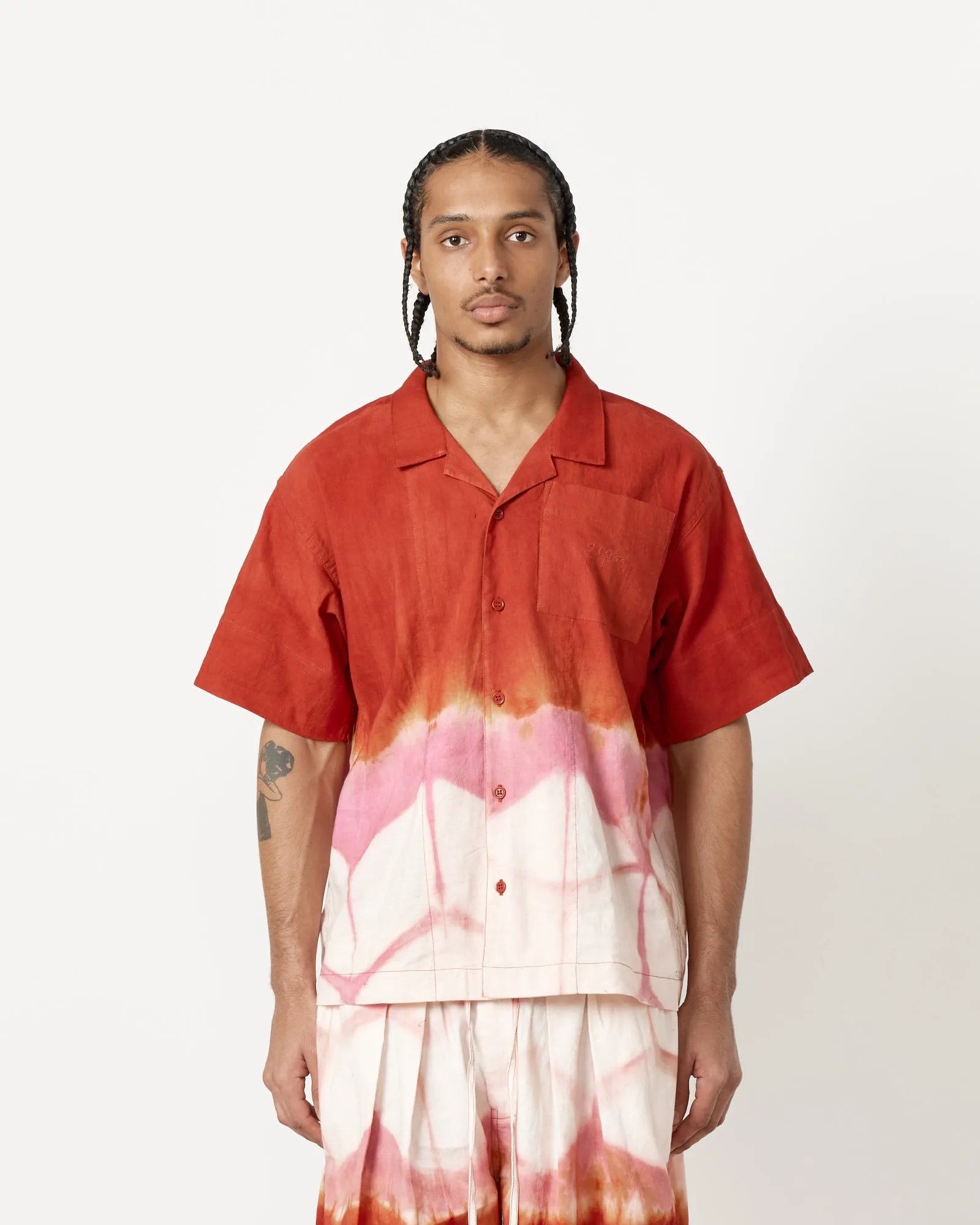 Greeting Short Sleeve Shirt in Grapefruit Clamp